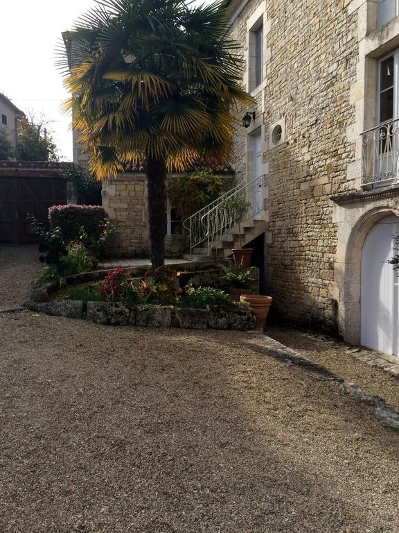 Le Moulin De Mansle Villa Kültér fotó